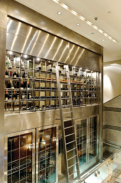 O hotel Gran Hyatt (SP) possui uma adega climatizada com mais de 400 rótulos internacionais